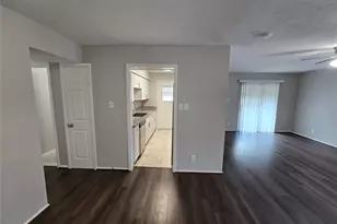 5628 Birchmont Dr, Houston, TX 77091 - Photo 8