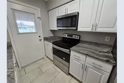 5628 Birchmont Drive #D, Houston, TX 77091 - Photo 12