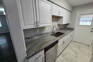 5628 Birchmont Dr, Houston, TX 77091 - Photo 10