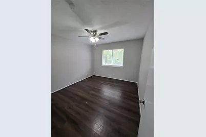 5628 Birchmont Drive #D, Houston, TX 77091 - Photo 14