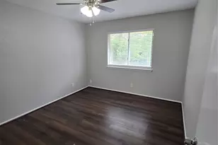 5628 Birchmont Dr, Houston, TX 77091 - Photo 14