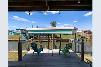 480 County Road 202, Sargent, TX 77414 - Photo 8