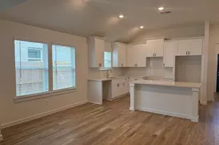 8314 Amethyst Valley Ln, Angleton, TX 77515 - Photo 2