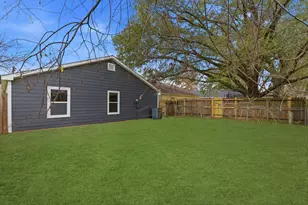 7534 Shaddock Dr, Houston, TX 77041 - Photo 32