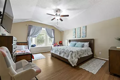 12227 Kings Path Lane, Houston, TX 77044 - Photo 10