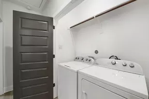 8122 Double Ave, Houston, TX 77088 - Photo 10