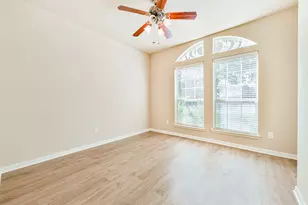 7201 Valentine Ln, Pearland, TX 77584 - Photo 14