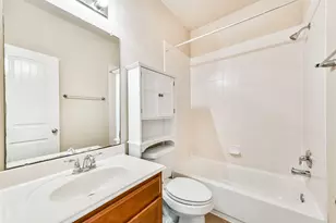 7201 Valentine Ln, Pearland, TX 77584 - Photo 16