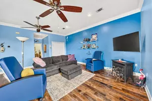 749 12th St, Dickinson, TX 77539 - Photo 10