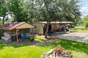 749 12th St, Dickinson, TX 77539 - Photo 30