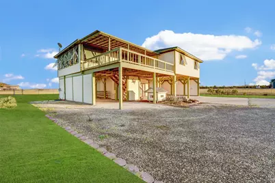 221 Flamingo Drive, Anahuac, TX 77514 - Photo 6