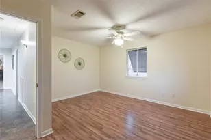 221 Flamingo Dr, Anahuac, TX 77514 - Photo 34