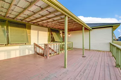 221 Flamingo Drive, Anahuac, TX 77514 - Photo 10