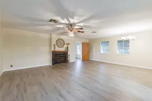 221 Flamingo Dr, Anahuac, TX 77514 - Photo 14