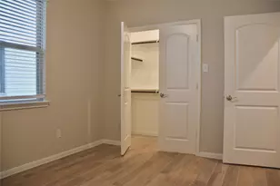 1071 Bluebonnet Trl, Bellville, TX 77418 - Photo 12