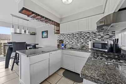 8211 Katy Freeway #44, Houston, TX 77024 - Photo 4