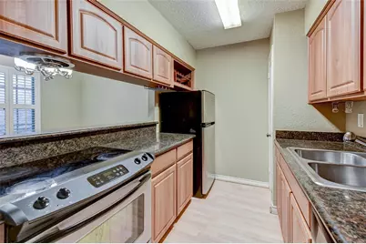 3224 Timmons Lane #166, Houston, TX 77027 - Photo 14