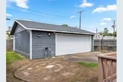 3320 Brooks Avenue, Bay City, TX 77414 - Photo 6