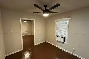 2721 Napoleon St, Houston, TX 77004 - Photo 8