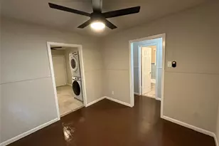 2721 Napoleon St, Houston, TX 77004 - Photo 2