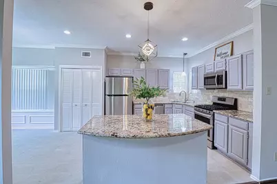 427 Birch Hill Drive, Sugar Land, TX 77479 - Photo 10