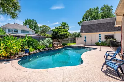 803 Hackberry Lane, Friendswood, TX 77546 - Photo 36