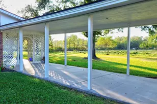 4770 County Rd 31, Angleton, TX 77515 - Photo 36