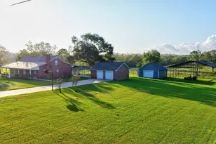 4770 County Rd 31, Angleton, TX 77515 - Photo 1