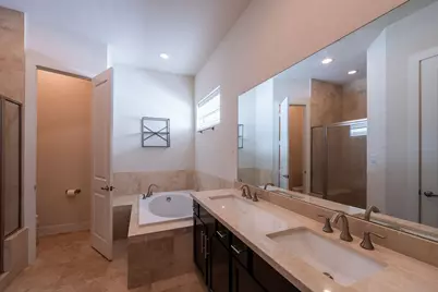 94 N Hutcheson Street, Houston, TX 77003 - Photo 10