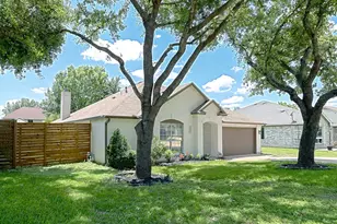 1305 Marigold Way, Pflugerville, TX 78660 - Photo 2