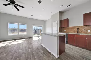 8034 Crestview Dr, Houston, TX 77028 - Photo 4