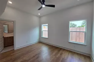 9821 Turnbow St, Houston, TX 77029 - Photo 10