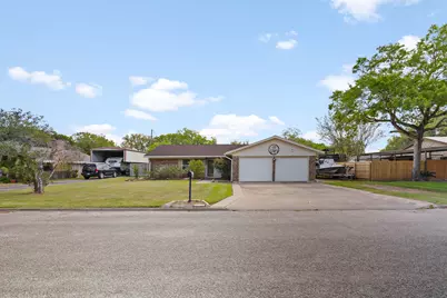 1003 Virginia Street, Edna, TX 77957 - Photo 2