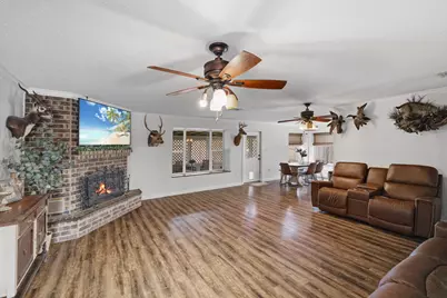 1003 Virginia Street, Edna, TX 77957 - Photo 6