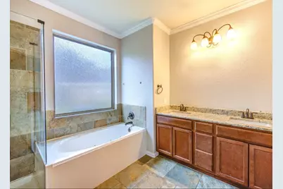 7 Maple Mill Court, Conroe, TX 77301 - Photo 32