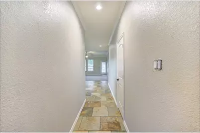 7 Maple Mill Court, Conroe, TX 77301 - Photo 4