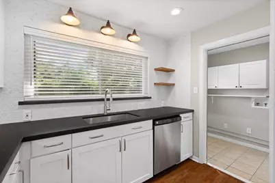 2007 Wakefield Drive, Houston, TX 77018 - Photo 12