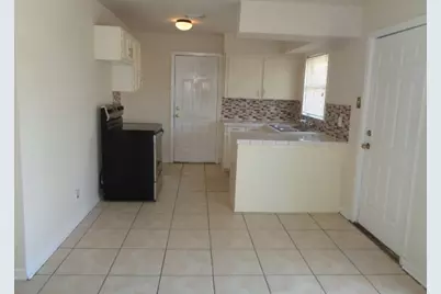 620 Grantham Road, Baytown, TX 77521 - Photo 10