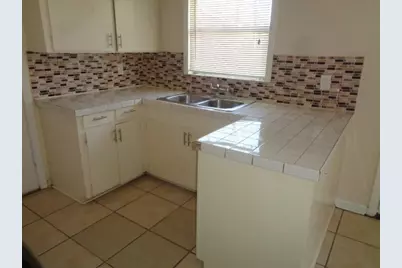 620 Grantham Road, Baytown, TX 77521 - Photo 12