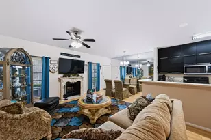 7325 Regency Square Ct, Houston, TX 77036 - Photo 14