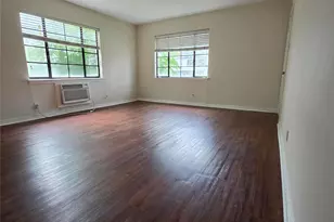 3819 S Shepherd St, Houston, TX 77098 - Photo 1