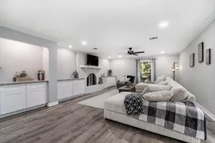 5814 Theall Rd, Houston, TX 77066 - Photo 4