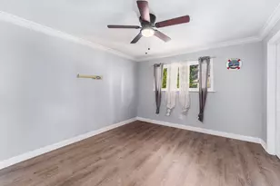 5814 Theall Rd, Houston, TX 77066 - Photo 18