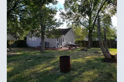712 E Lobit Street, Baytown, TX 77520 - Photo 16