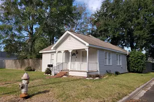 712 E Lobit St, Baytown, TX 77520 - Photo 2