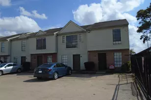 12651 Windsor Village Dr, Houston, TX 77071 - Photo 2