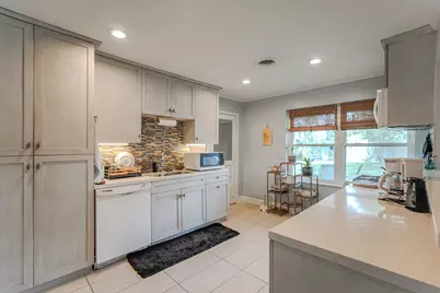 2222 Wakefield Drive, Houston, TX 77018 - Photo 10