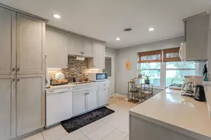 2222 Wakefield Dr, Houston, TX 77018 - Photo 10