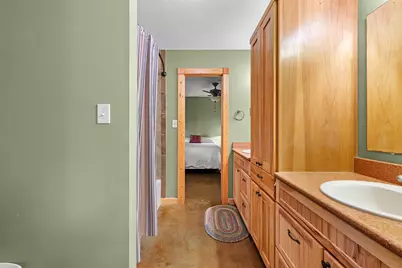 1426 Cr 2152, Rock Island, TX 77470 - Photo 20