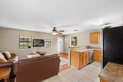 1426 Cr 2152, Rock Island, TX 77470 - Photo 24